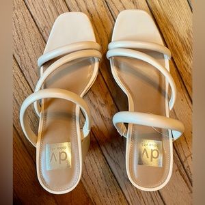 Dolce Vita!😎Pyro/platform tan/faux leather sandal👡/women’s/size-9